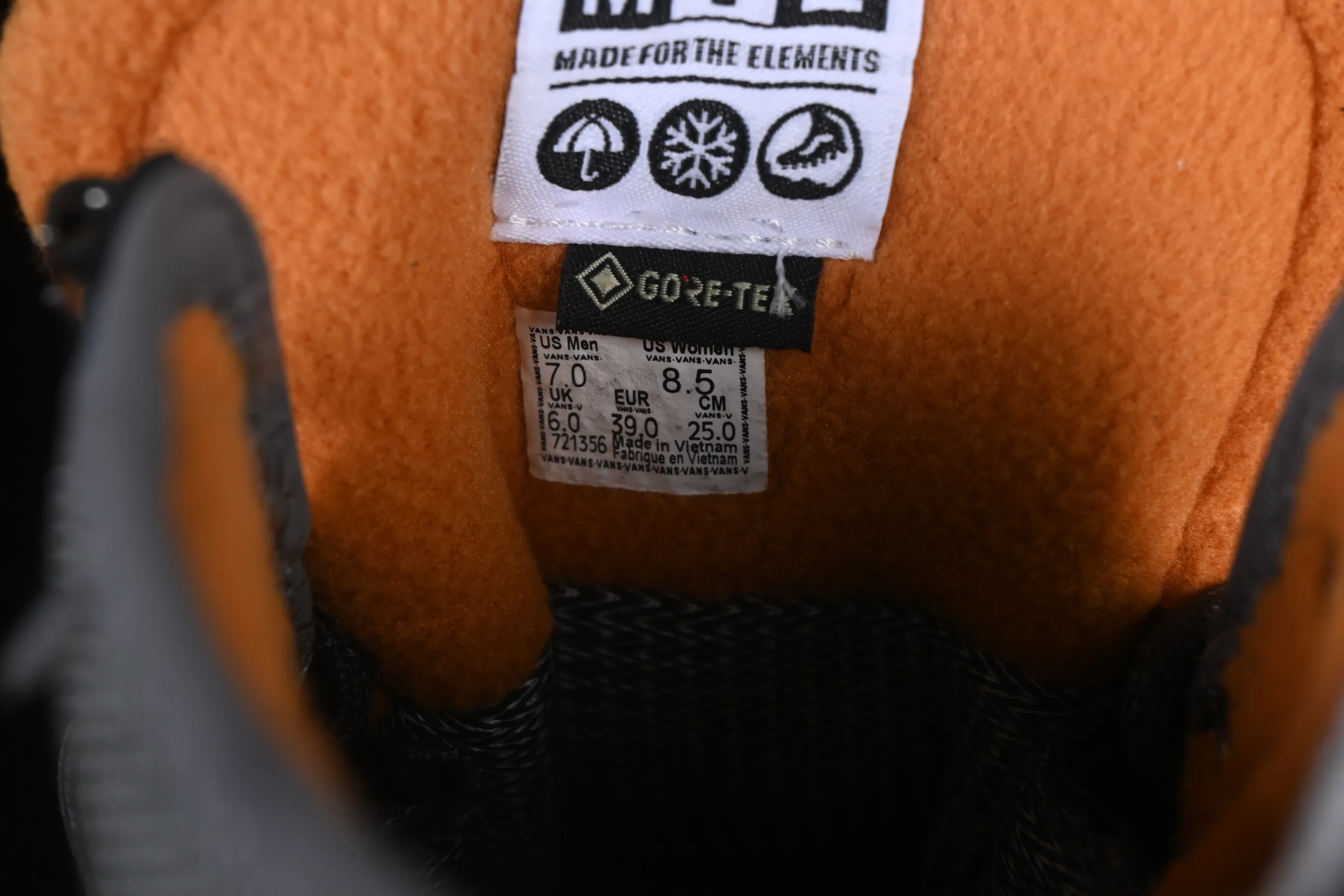 All categories Vans Vans series Vans Hi Vans high-top Vans Sk8-Hi Gore Te Outdoor adventure series round-toe lace-up high-top outdoor functional casual shoes VN0A5I116MP